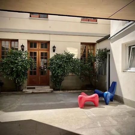 Vakantiehuis Maison De Moderne En Plein Coeur De