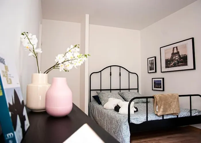 Holiday home Maison De Moderne En Plein Coeur De